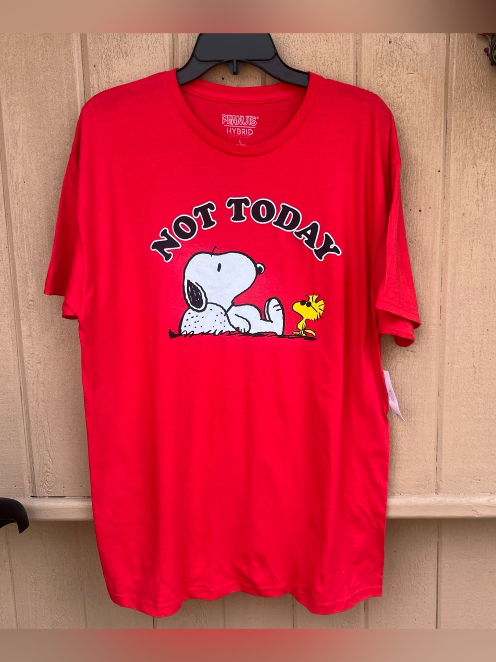 NWT Peanuts Red Graphic Logo Tee large